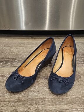 Tory Burch Blue Suede Wedges Size 8.5 Round Toe Shoes